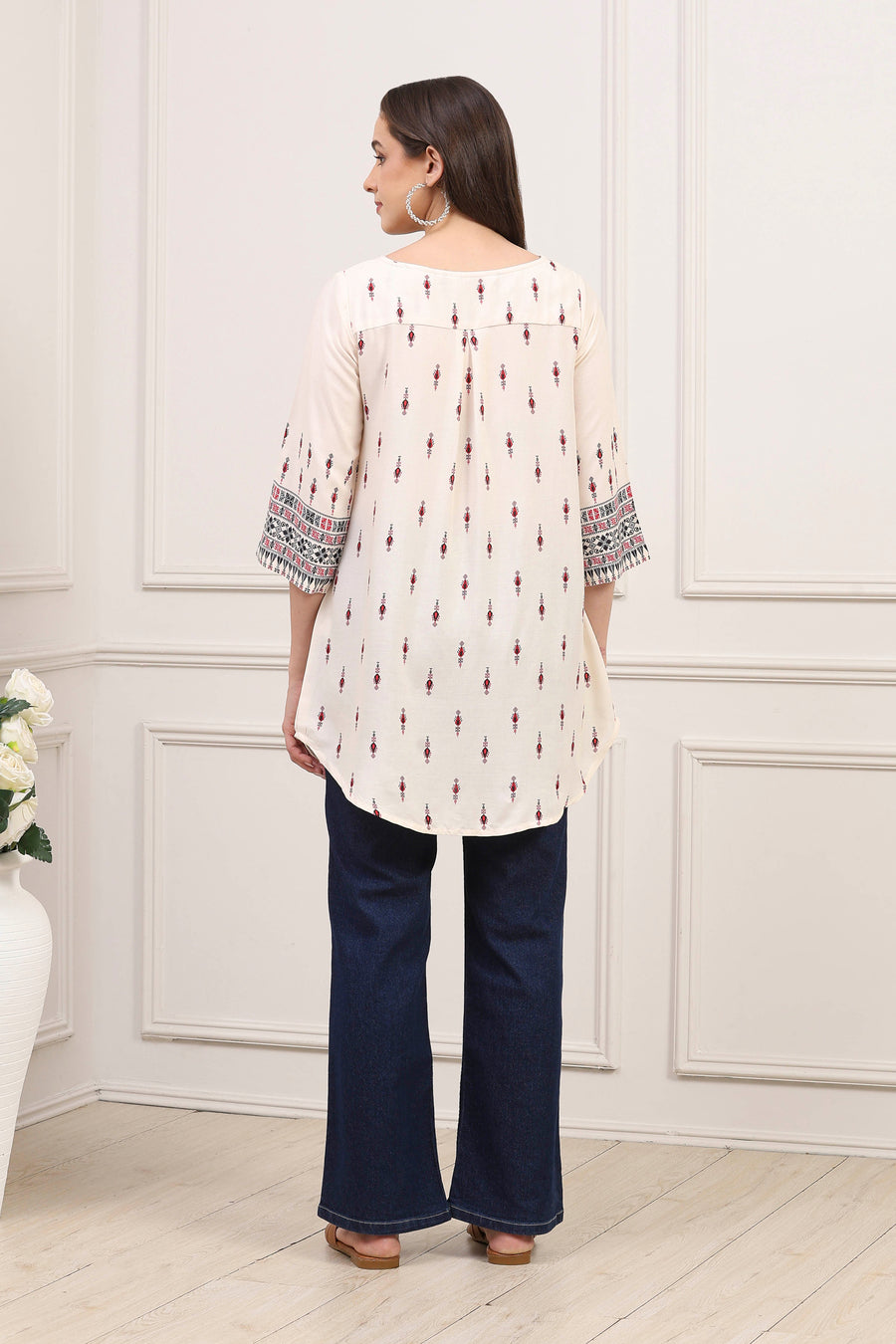 Ecru LIVA Straight Printed Kurti K60