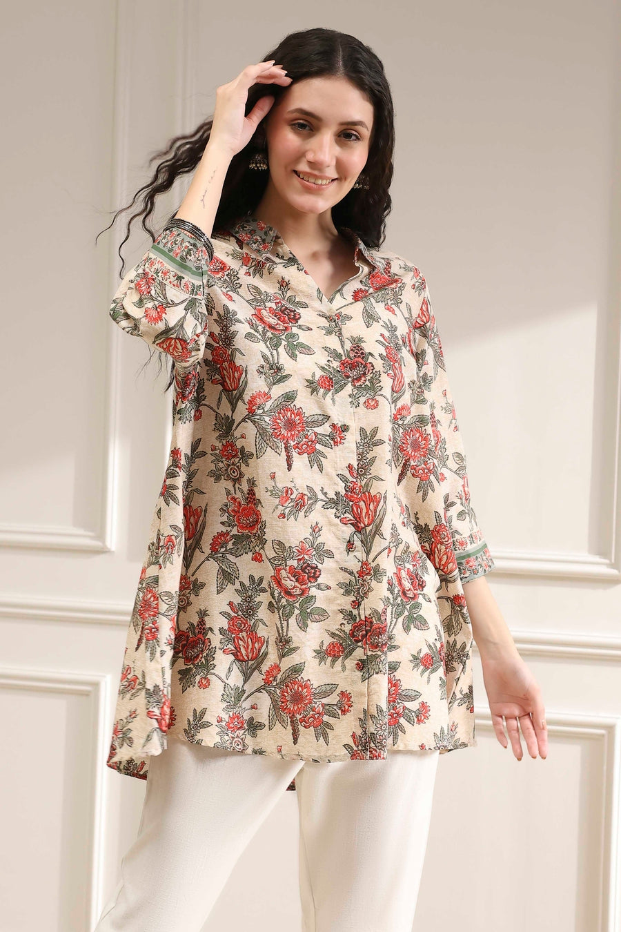 Off-White and Red Cotton A-Line Shirt K60