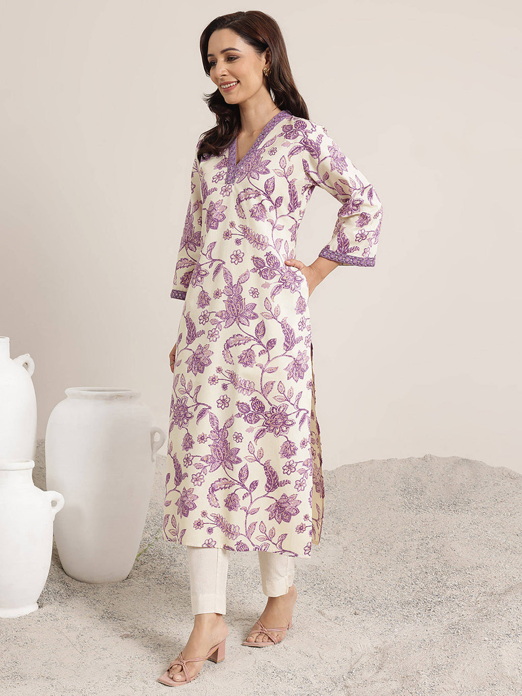 Off White Floral Printed Straight Kurta With Pocket | U3S - view 2