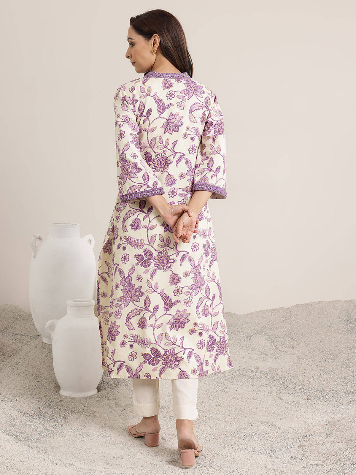 Off White Floral Printed Straight Kurta With Pocket | U3S - view 3