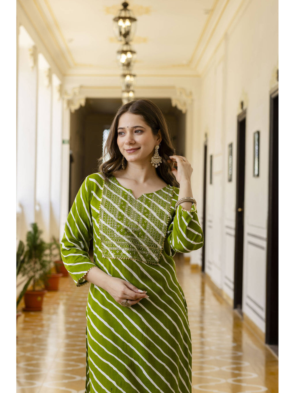Green Cotton Embroidered Kurta | FY93 - view 3