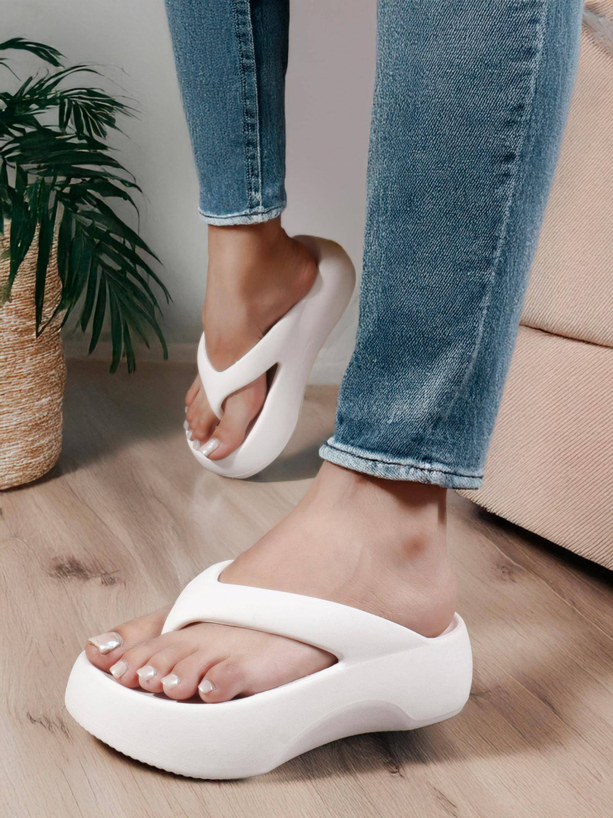 Women's Elevated Jelly Platform Thong Sandals | SD89 - view 22