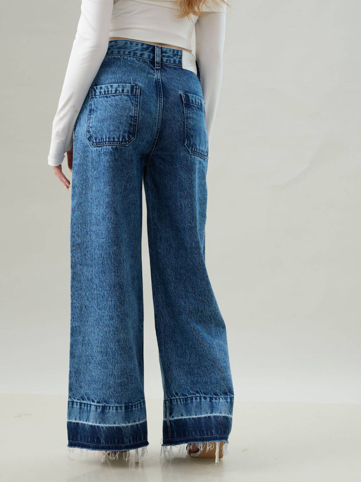 Dip Fade Wide Jeans | WL90 - view 2