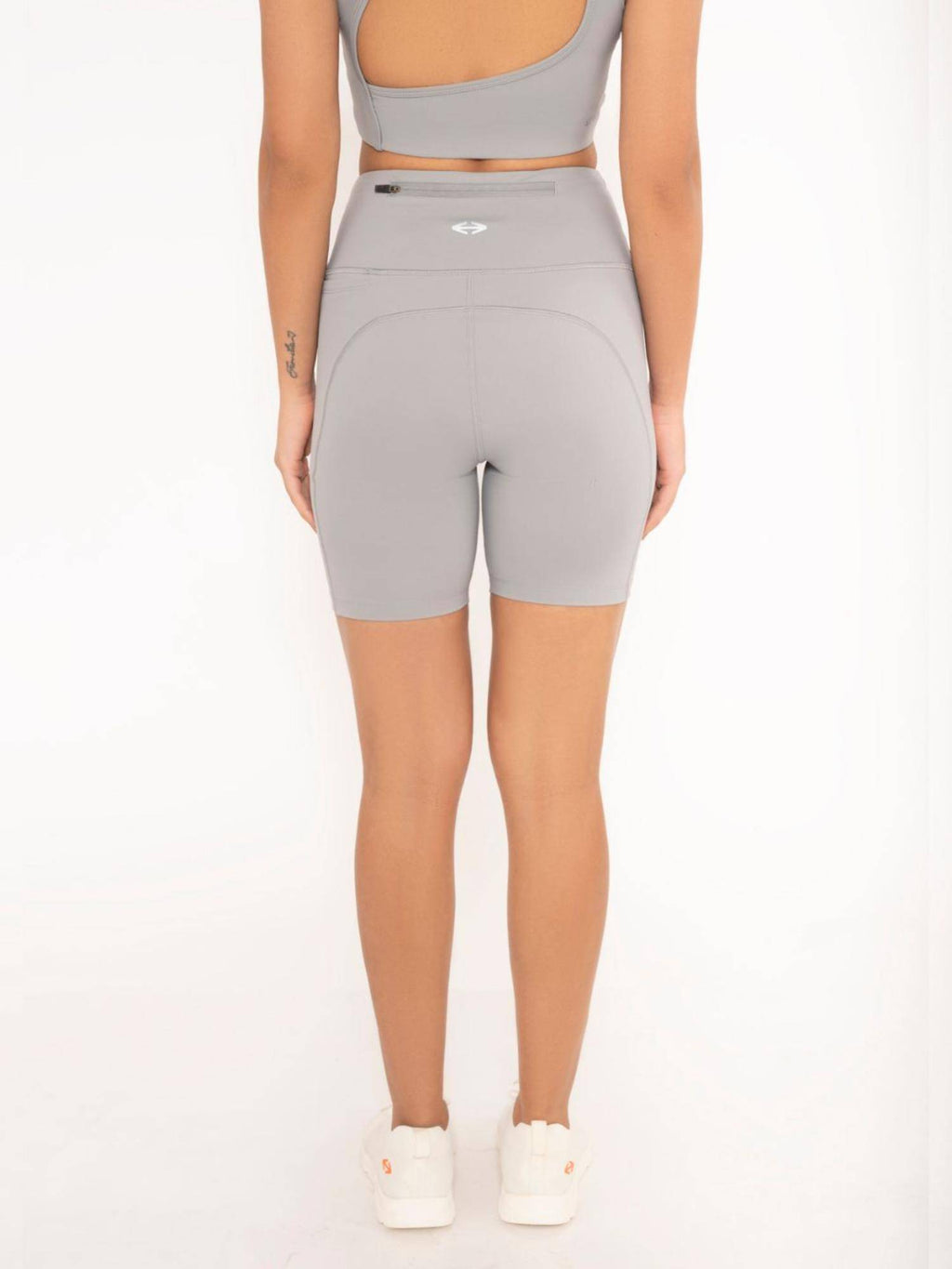 Grey Solid Slim Fit High Rise Shorts - view 4