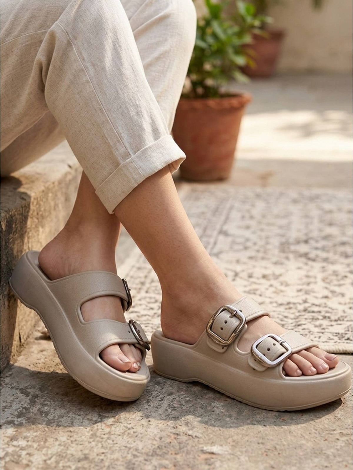 Women Beige Platform Sandals | H78 - view 3