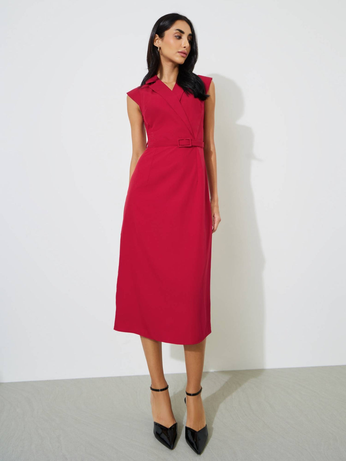Women Red Solid Notched Neck Wrap Midi Dress with Belt | D56 - view 4