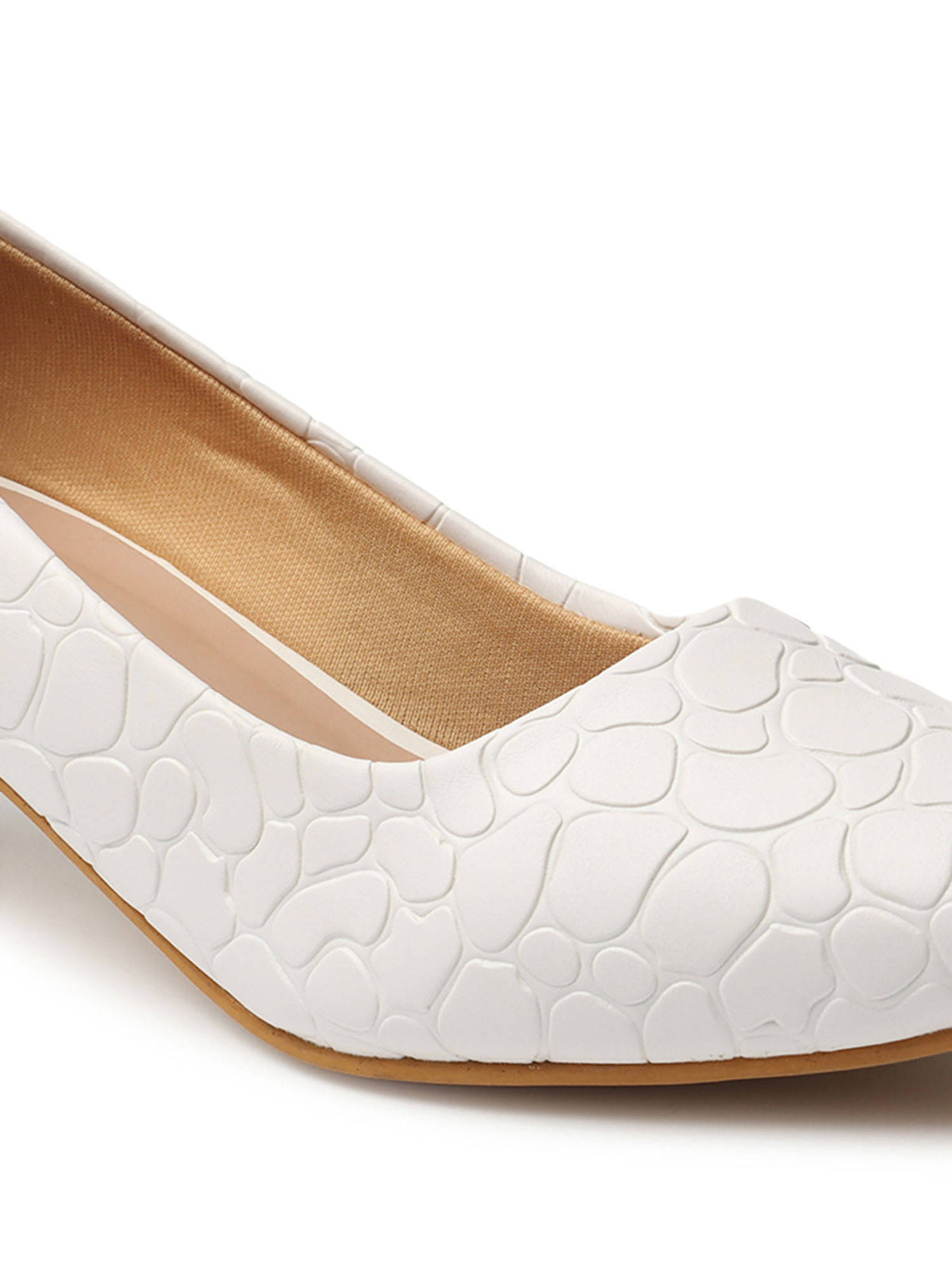 White Women Textured Ballerinas | H78 - view 8