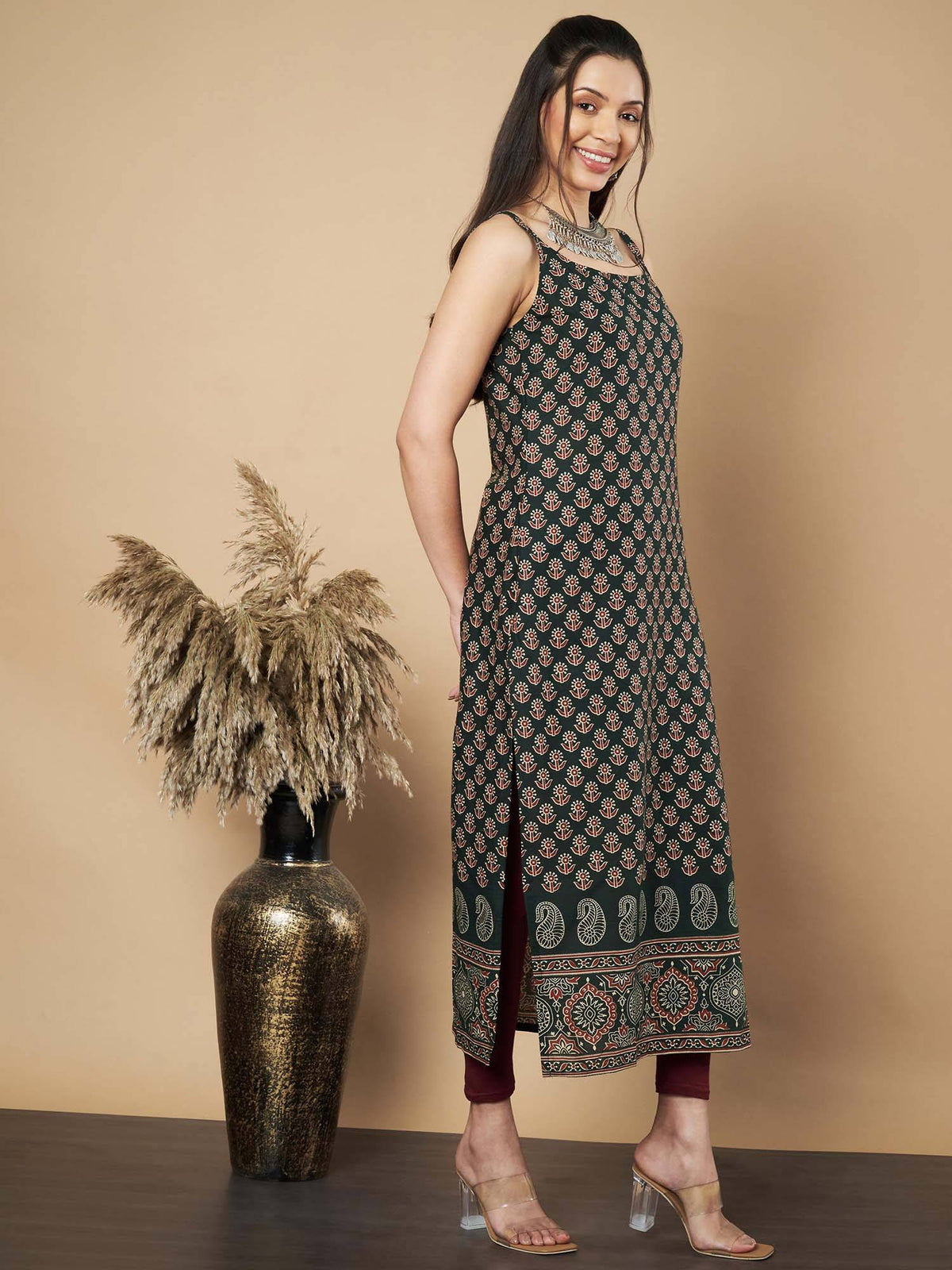 Women Floral Print Straight Cotton Green Stitched Kurta | U3S - view 3