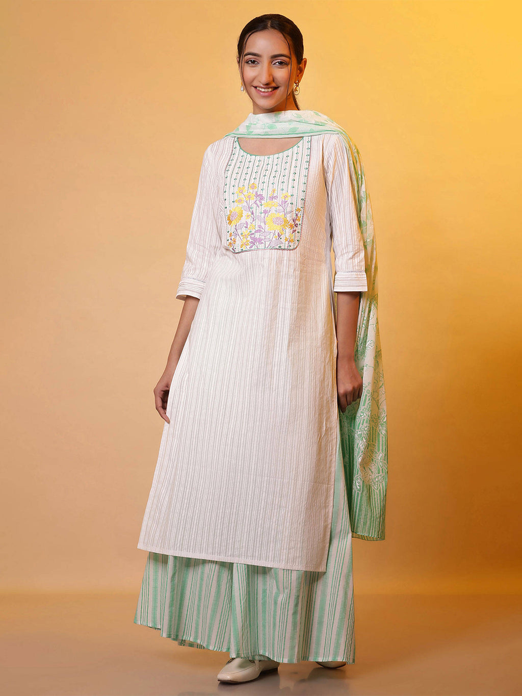 Women White Stripes Cotton Kurta | KDG - view 2