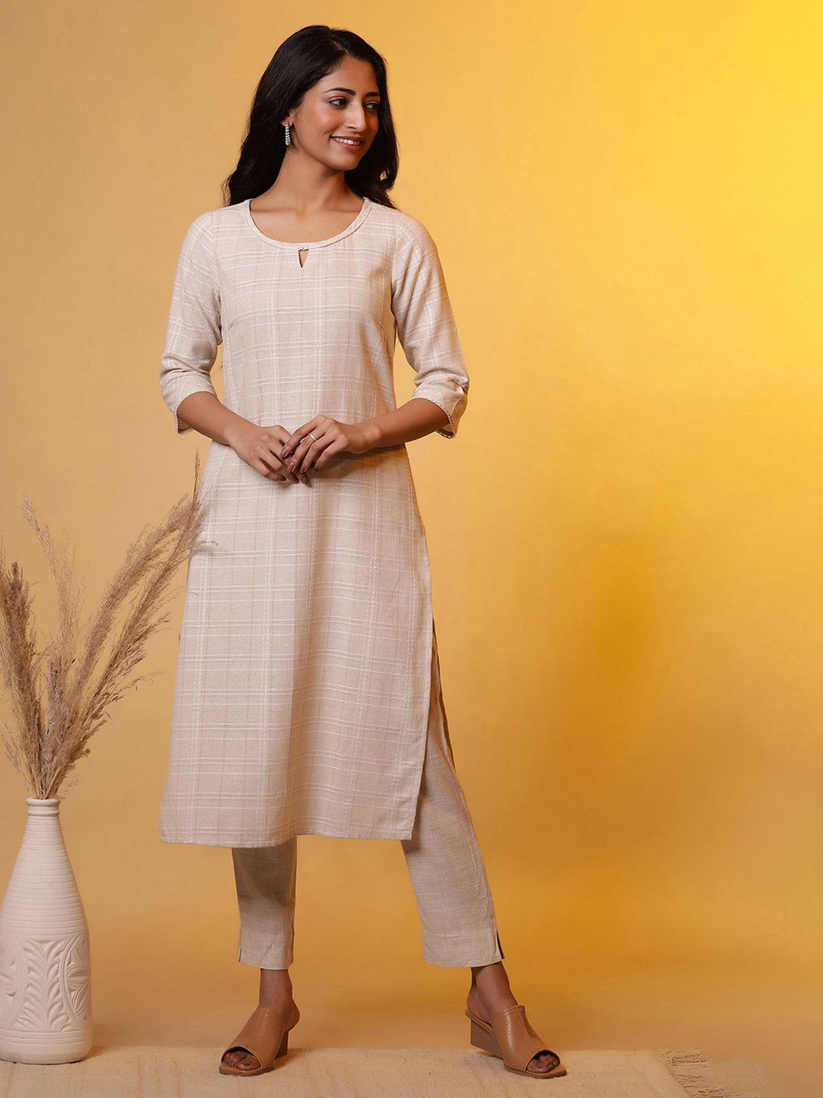 Women Beige Checks Rayon Kurta | KDG - view 3