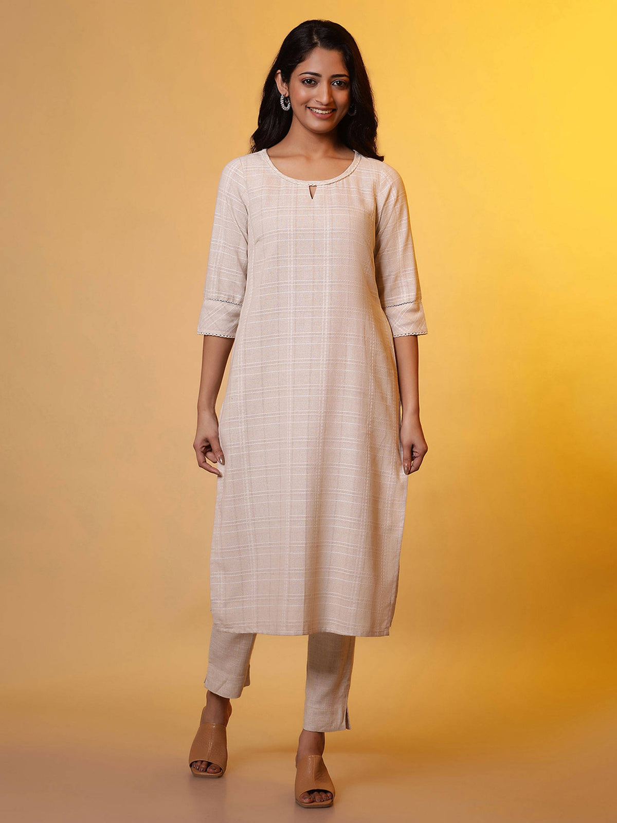 Women Beige Checks Rayon Kurta | KDG - view 4