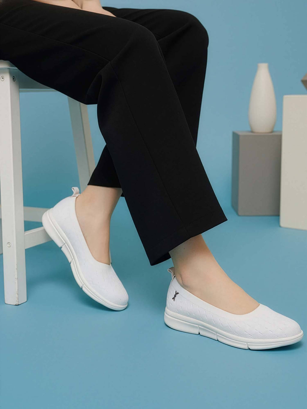 Women White Sneakers | SN09 - view 1