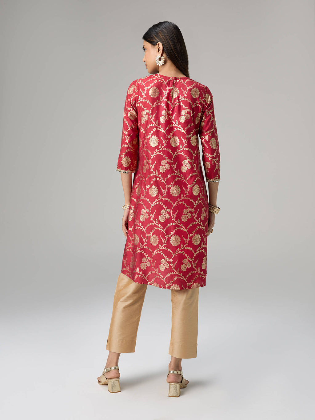 Off White Gadhwal Foil Printed Embellished Neck Kurta Brigade Bride | U3S - view 38