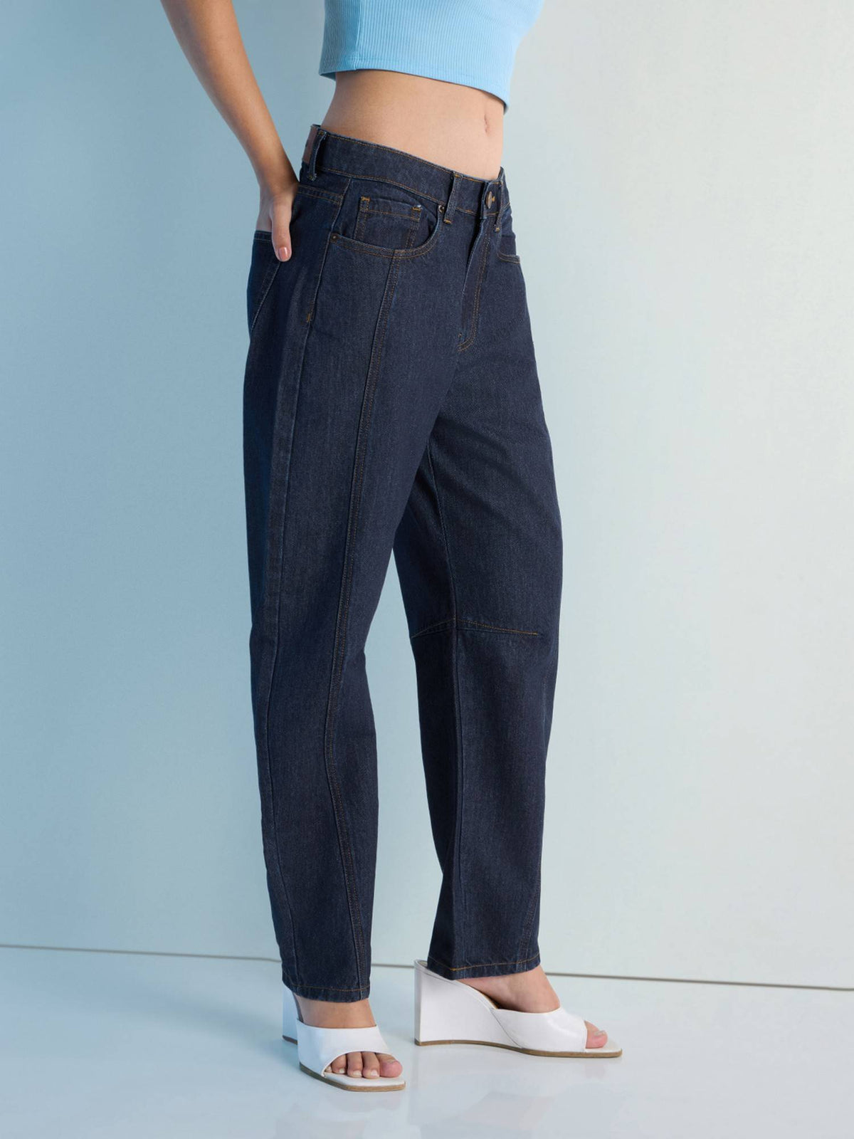 Blue Women's Barrel Fit with Knee Dart Jeans | RF89 - view 3