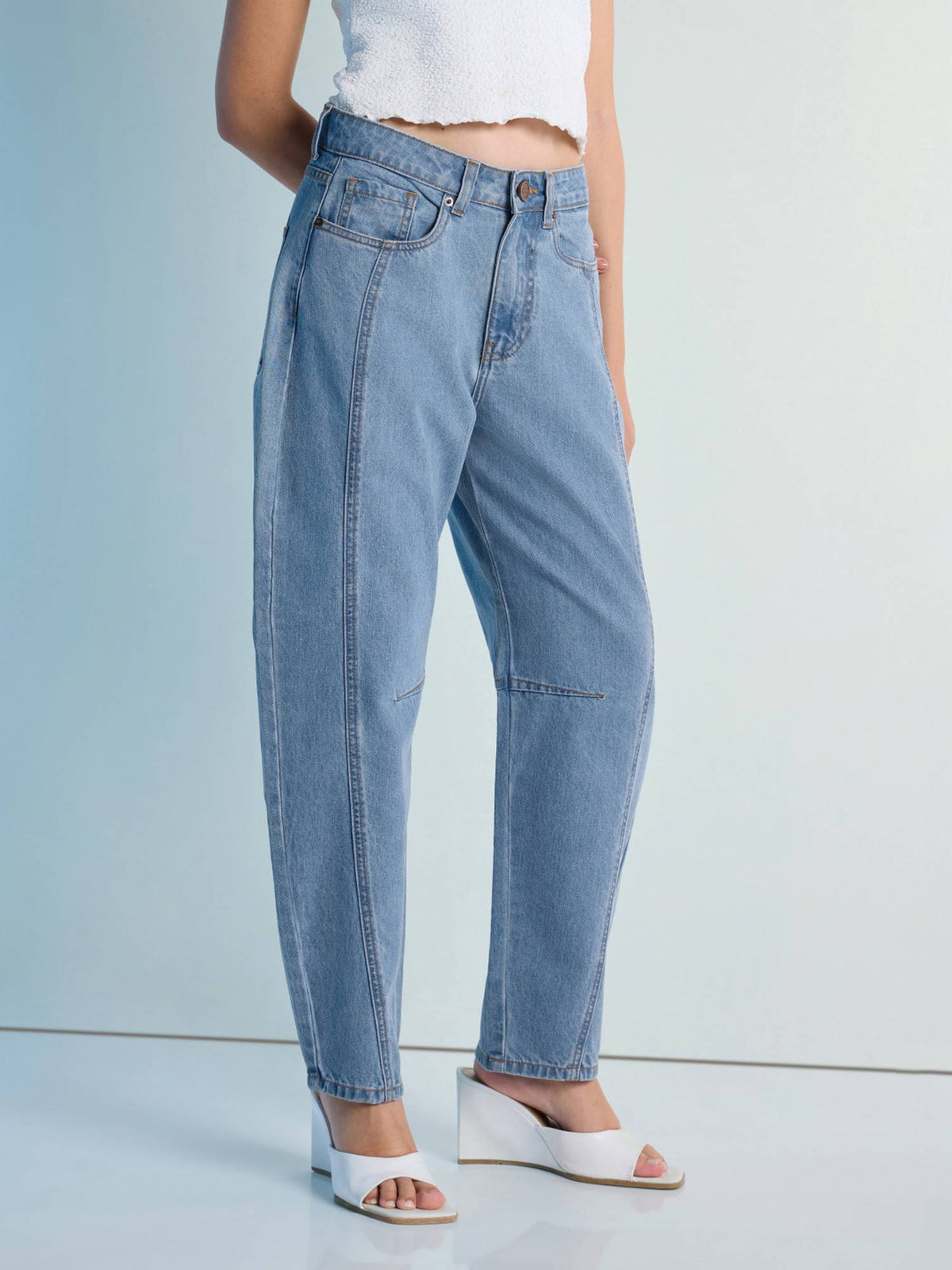 Blue Womens Barrel Fit with Knee Dart Jeans | RF89 - view 3