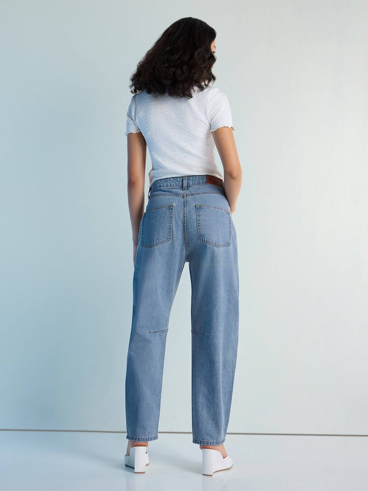Blue Womens Barrel Fit with Knee Dart Jeans | RF89 - view 5