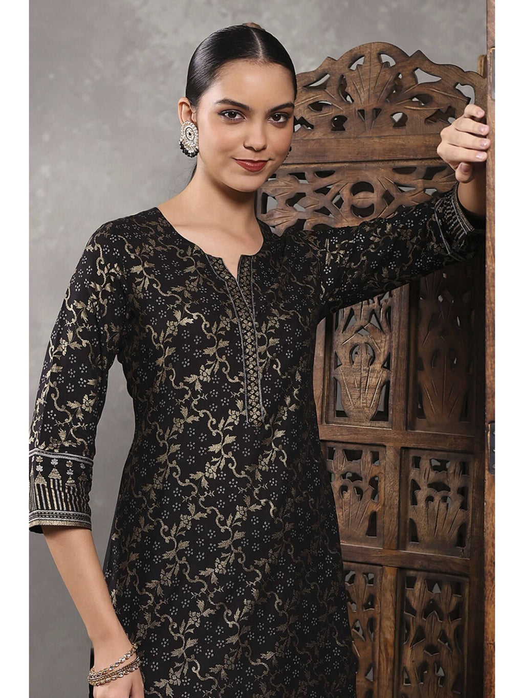 Women Black Viscose Rayon Printed Straight Kurta | U3S - view 2