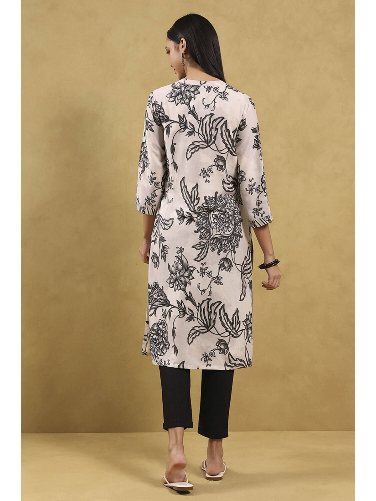 Women Viscose Rayon Printed Straight Kurta | U3S - view 4