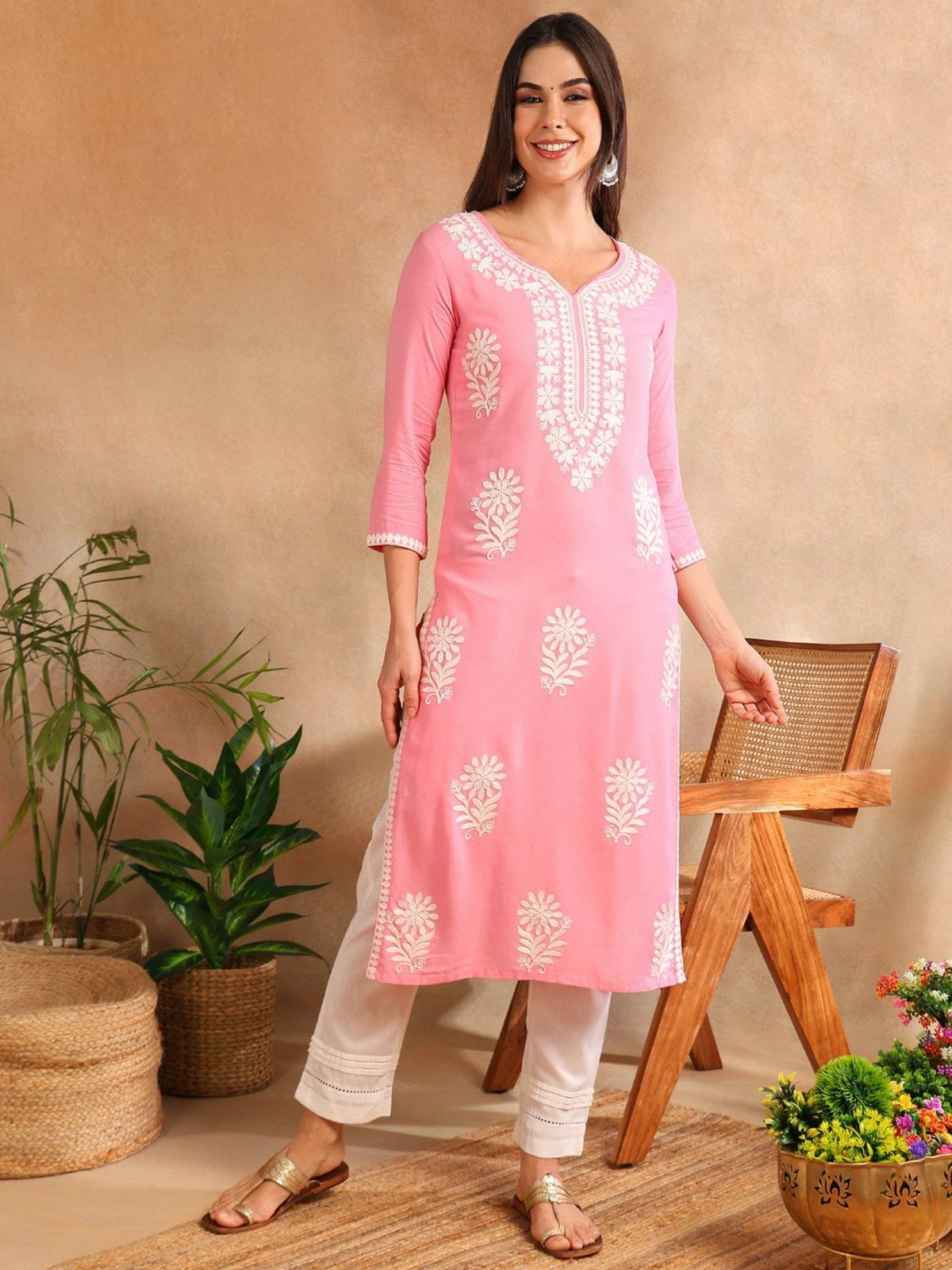 Green Viscose Rayon Solid Embroidered Chikankari Straight Kurta | FY93 - view 6