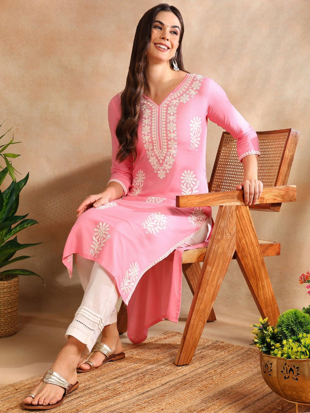 Green Viscose Rayon Solid Embroidered Chikankari Straight Kurta | FY93 - view 10