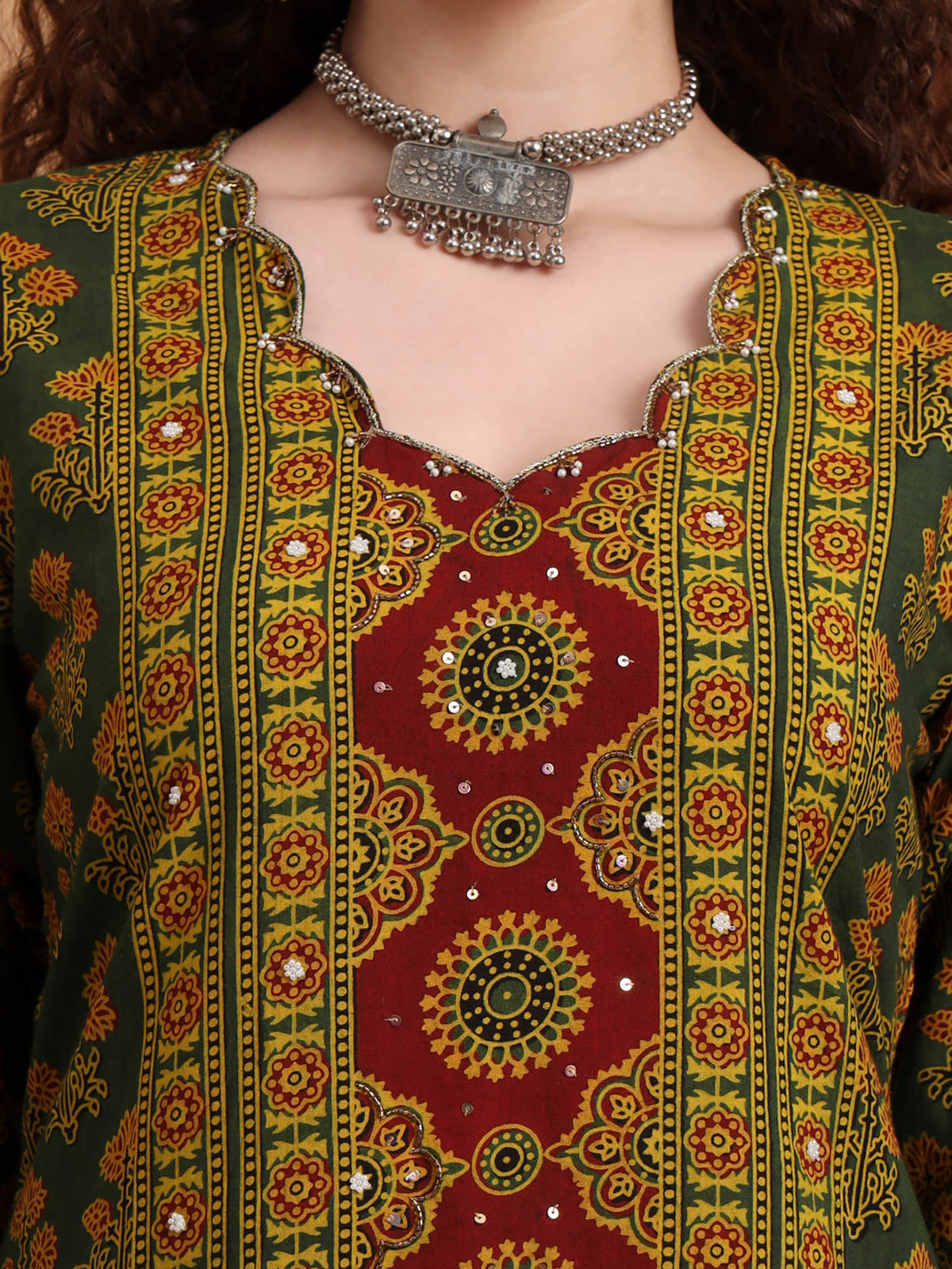 Women Hand Block Ajrak Printed Kurta - Green | FY93 - view 3