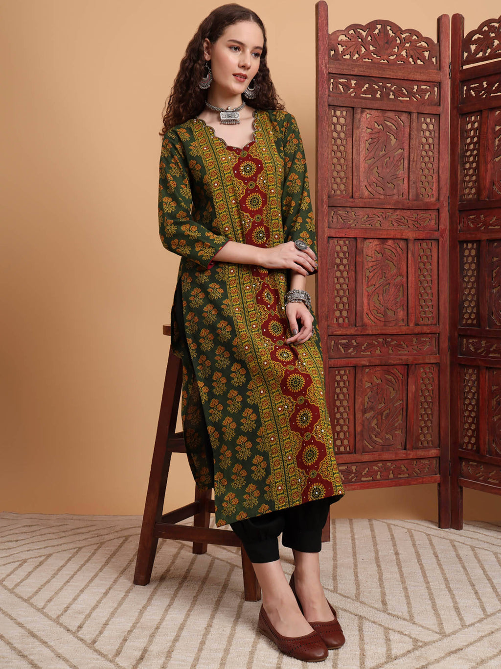 Women Hand Block Ajrak Printed Kurta - Green | U3S - view 6