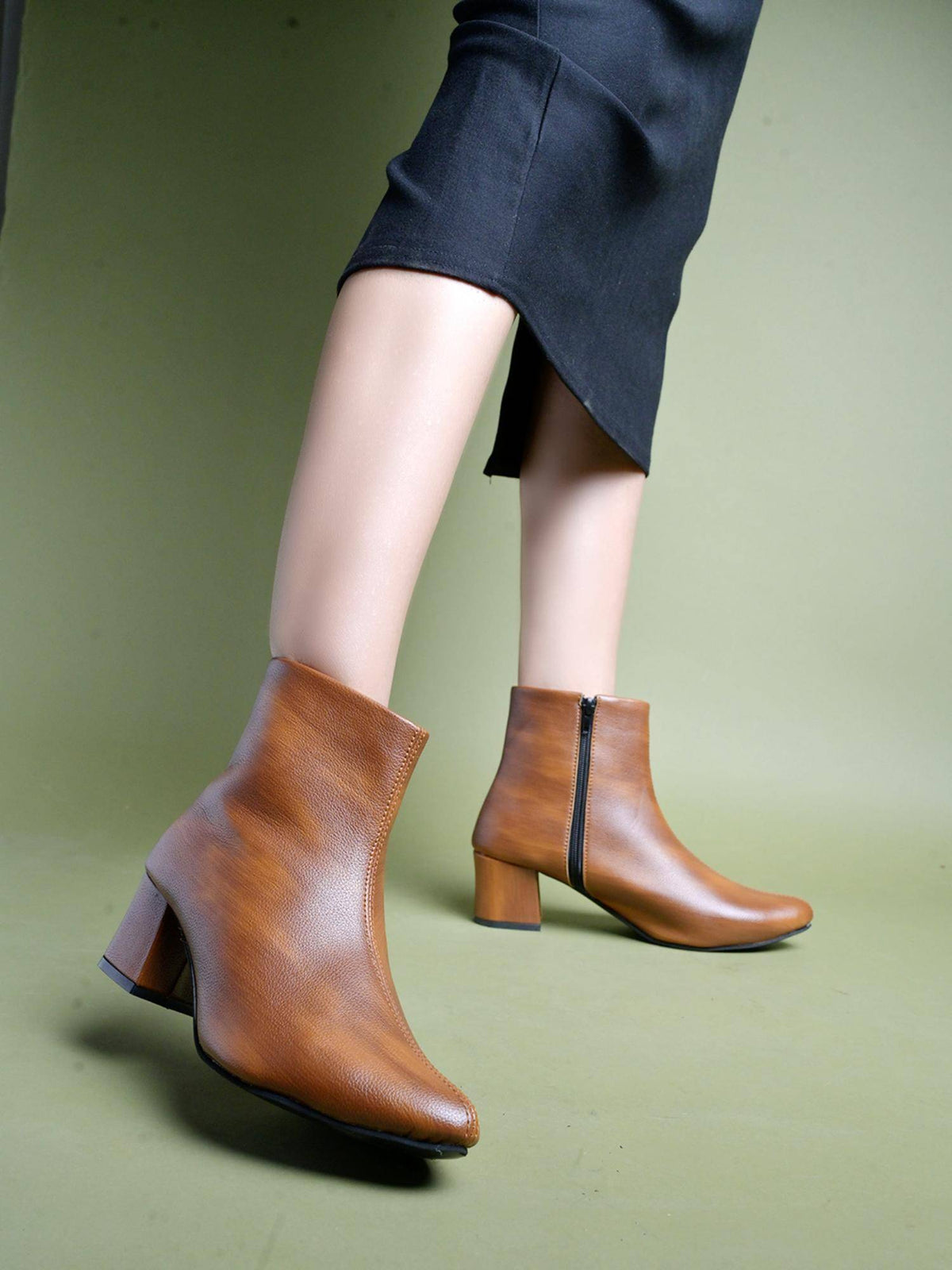 Smart Casual Zip Detailed Tan Boots for Women | BT61 - view 3