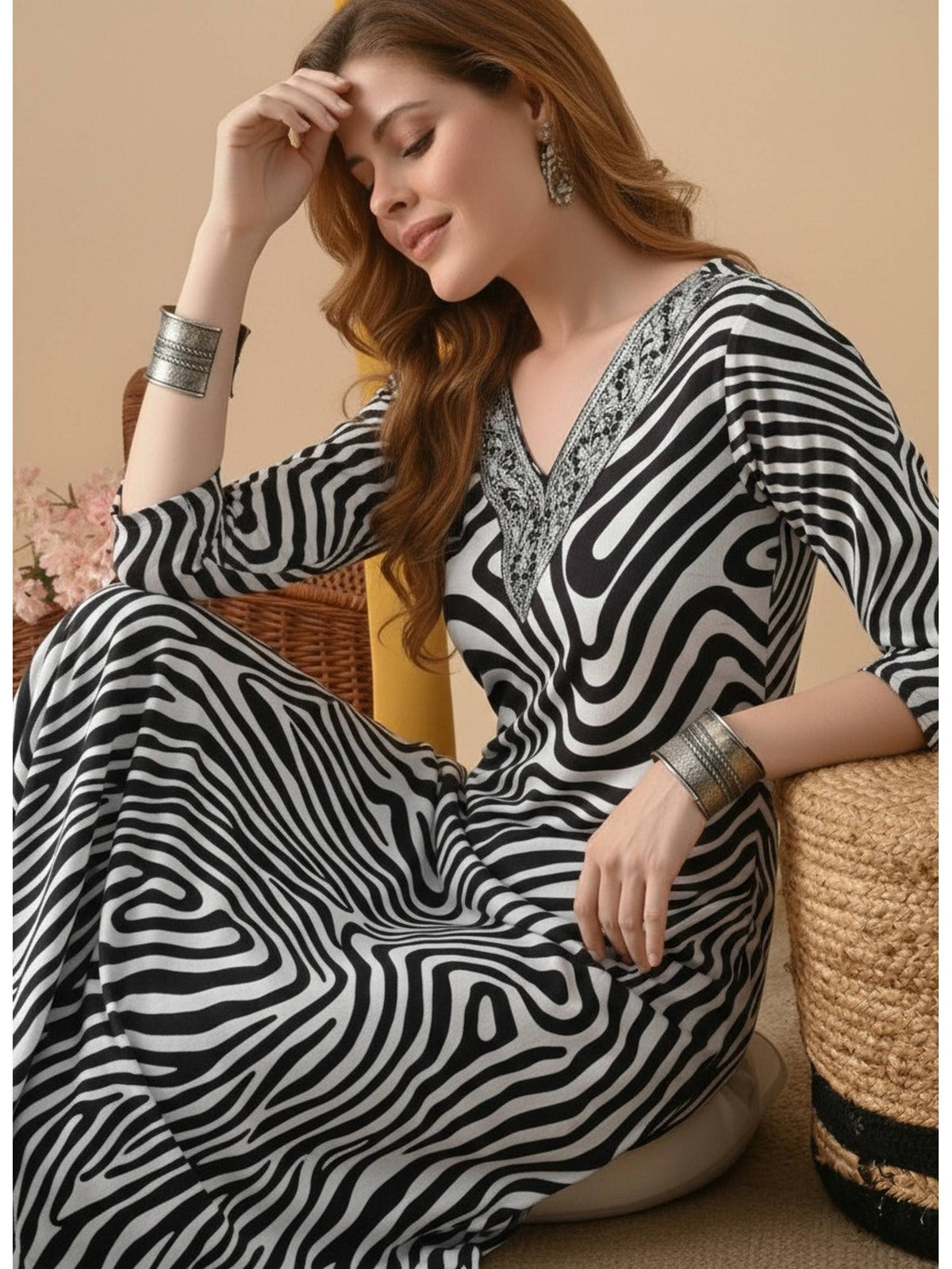 Black Cotton Printed Embroidered Kurta | FY93 - view 5