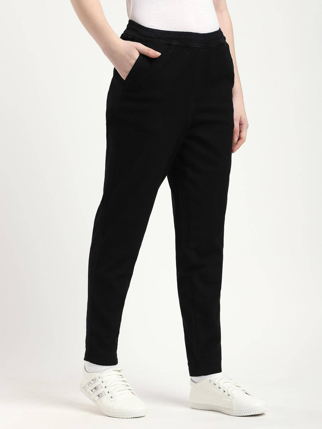 Black Solid Relaxed Women Jeans | RF89 - view 7
