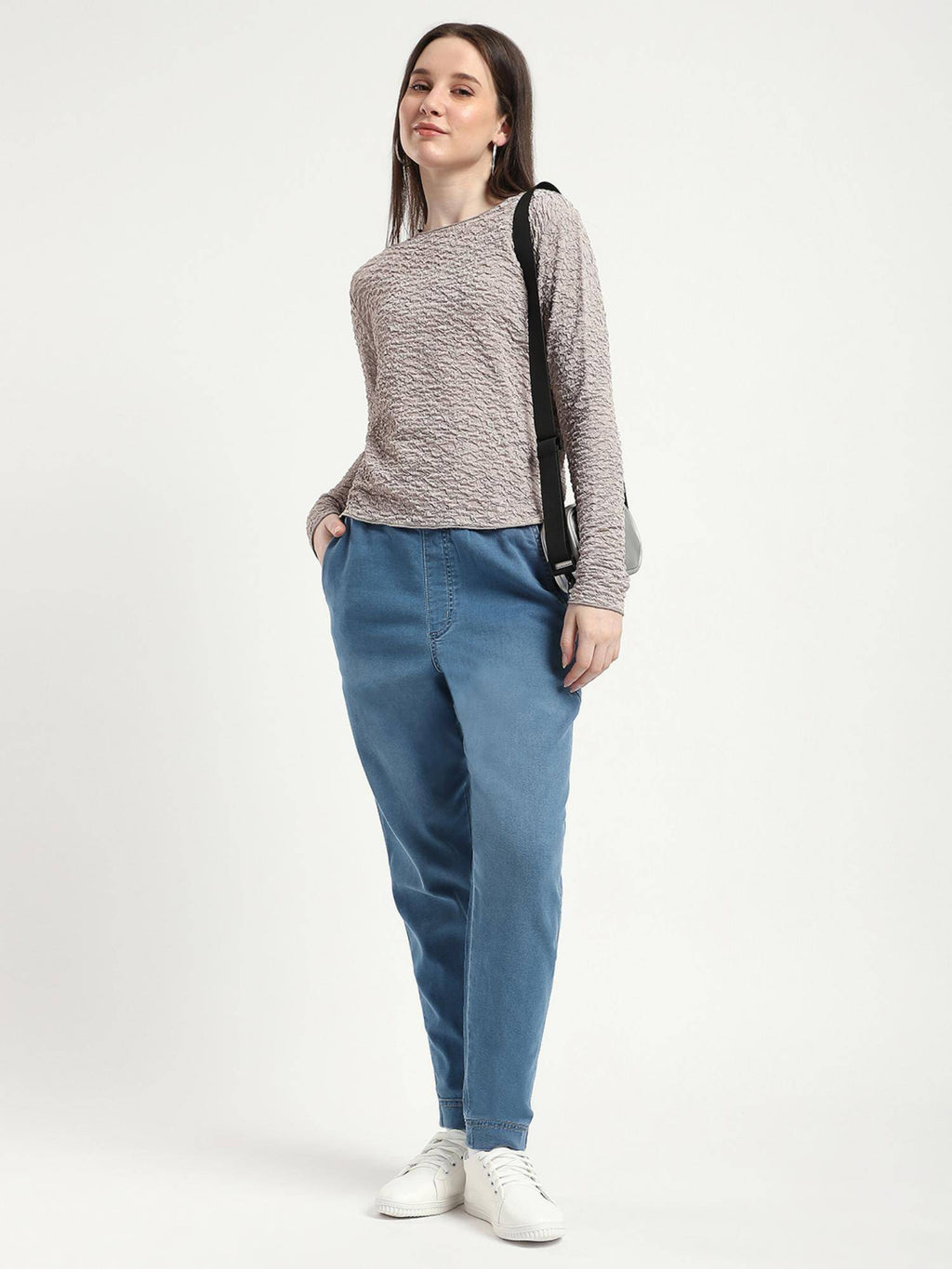 Black Solid Relaxed Women Jeans | RF89 - view 17