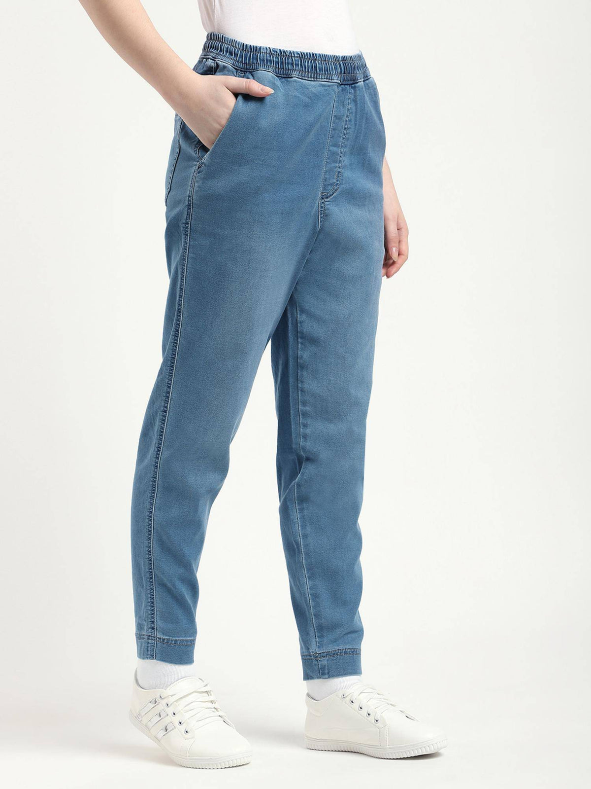 Black Solid Relaxed Women Jeans | RF89 - view 21