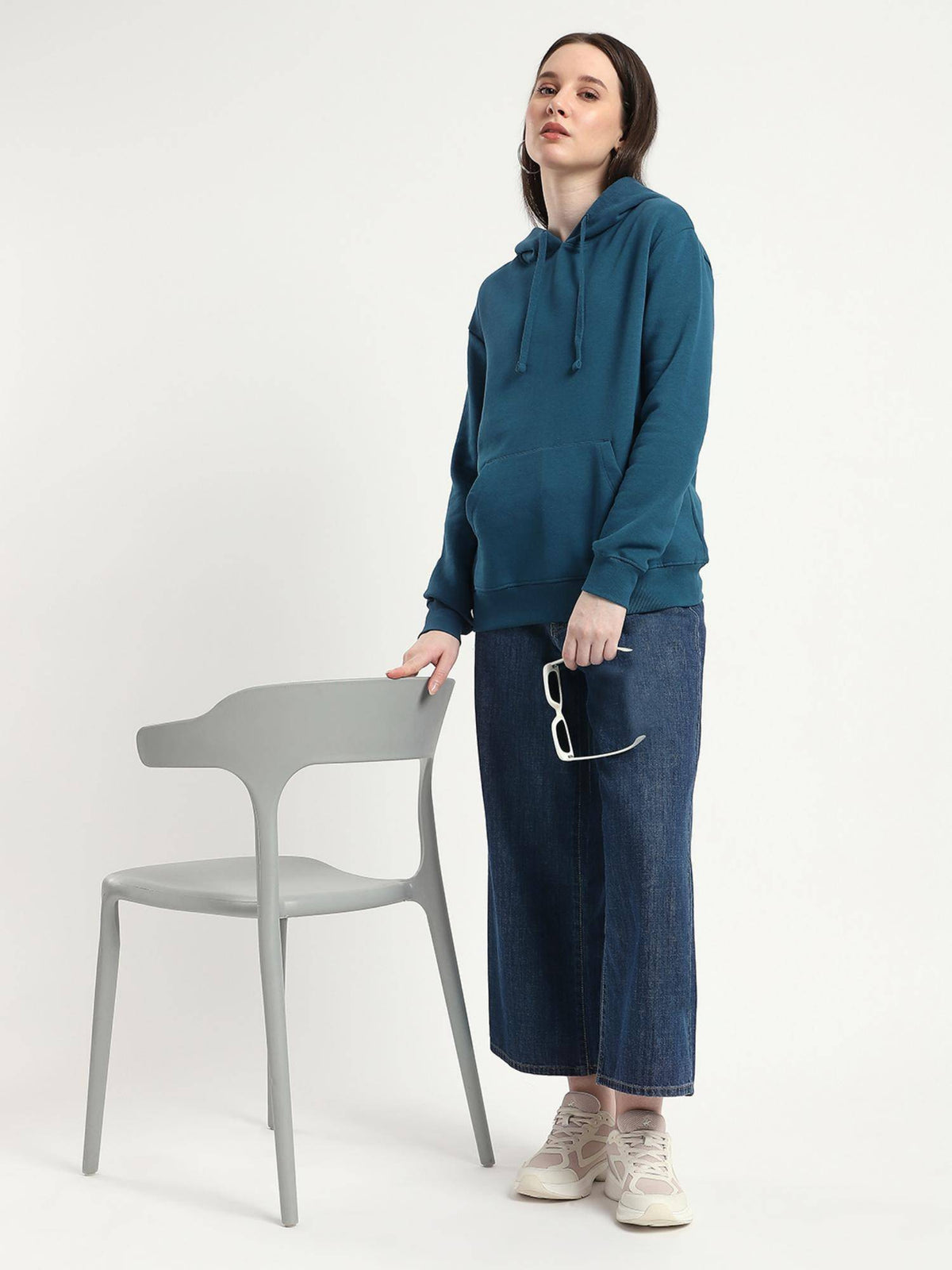 Blue Solid Relaxed Women Jeans | RF89 - view 3