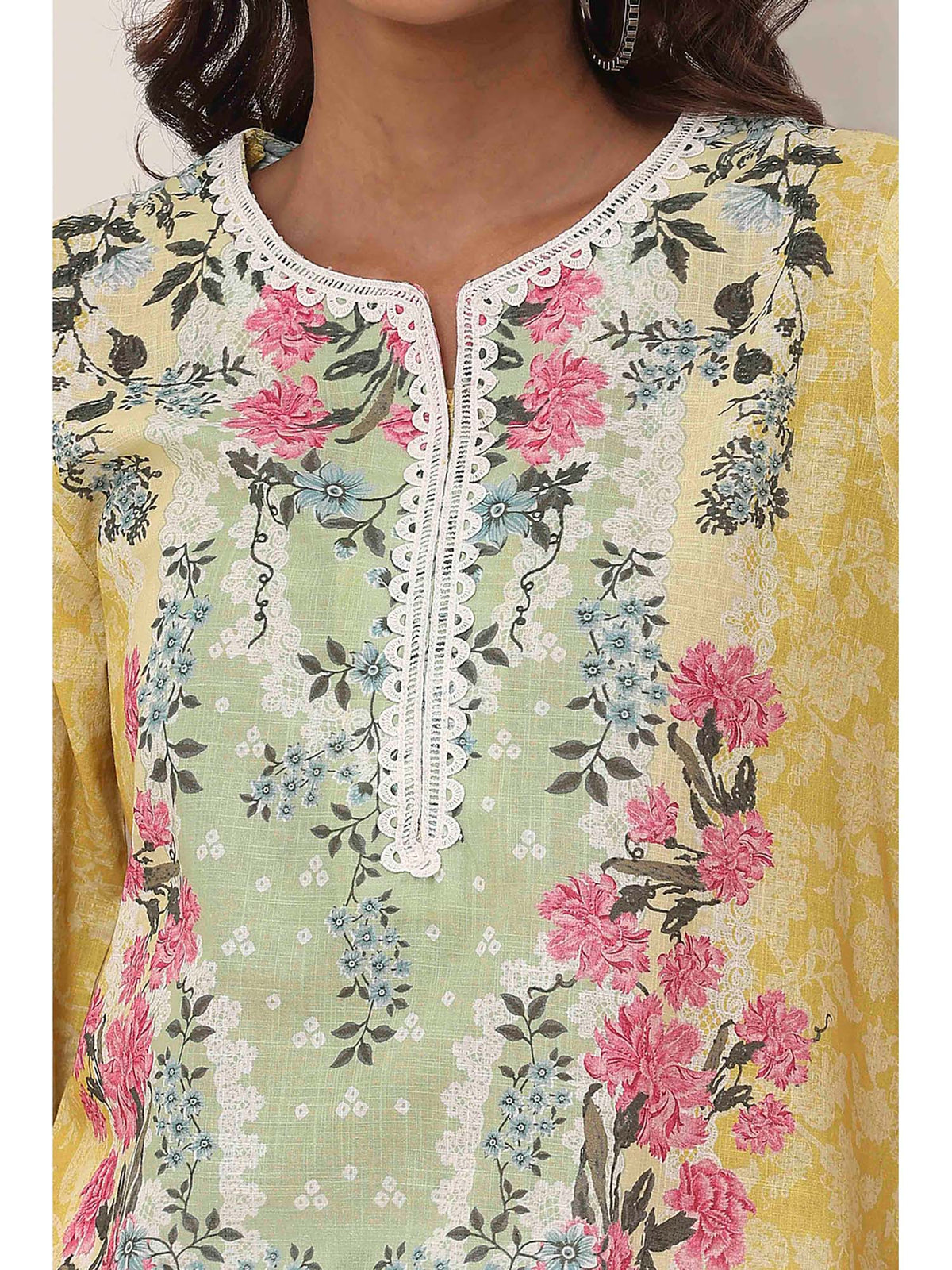 Women Yellow Cotton Round Neck Kurta | KDG - view 2