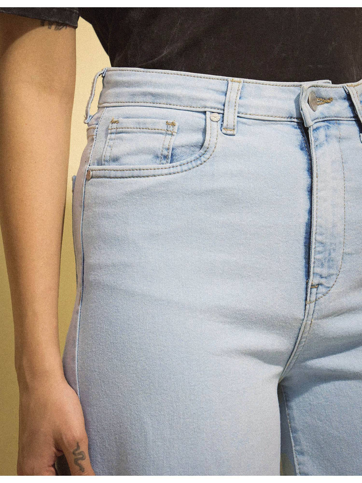 Women Blue Cotton Solid Wide Jeans | WL90 - view 7