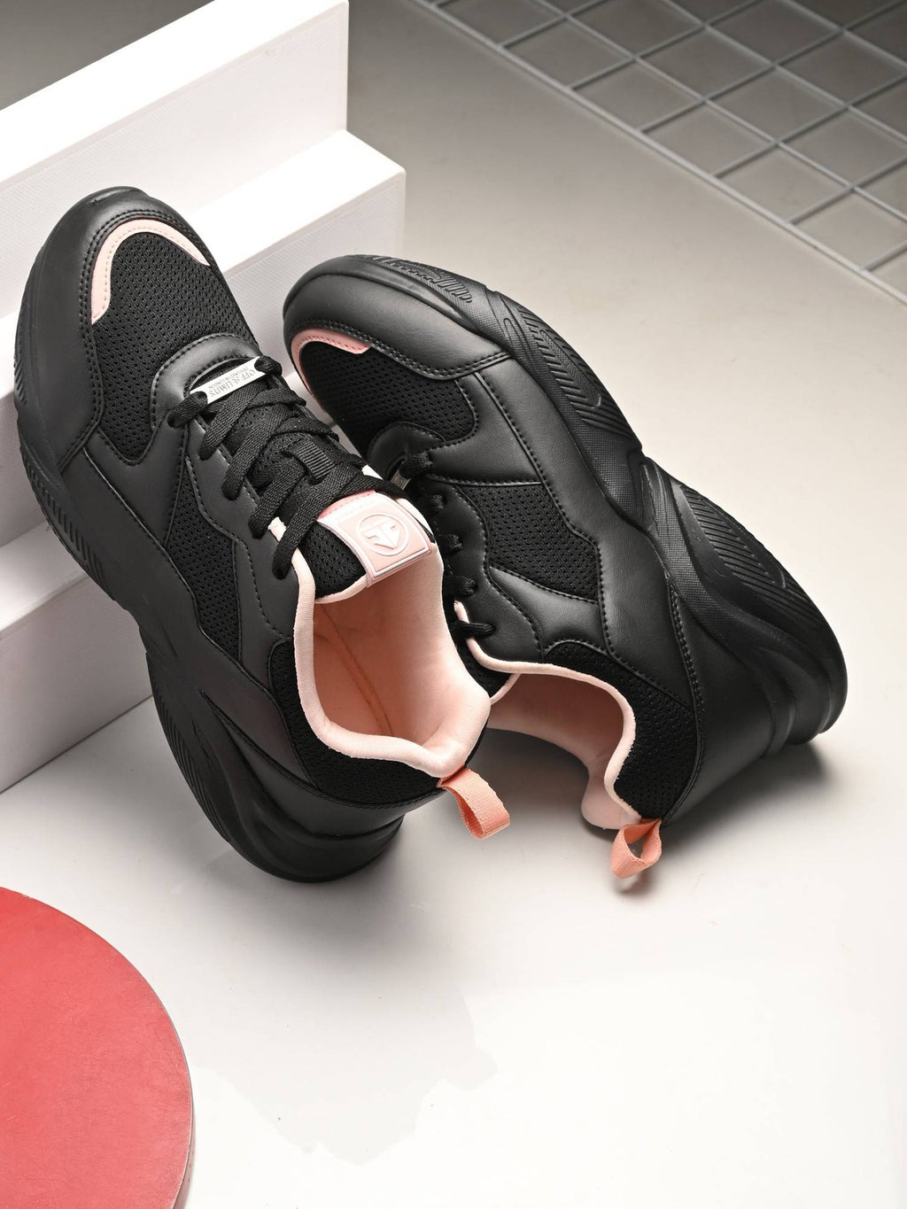 Hachiko for Her Black Shoes | SH9 - view 3