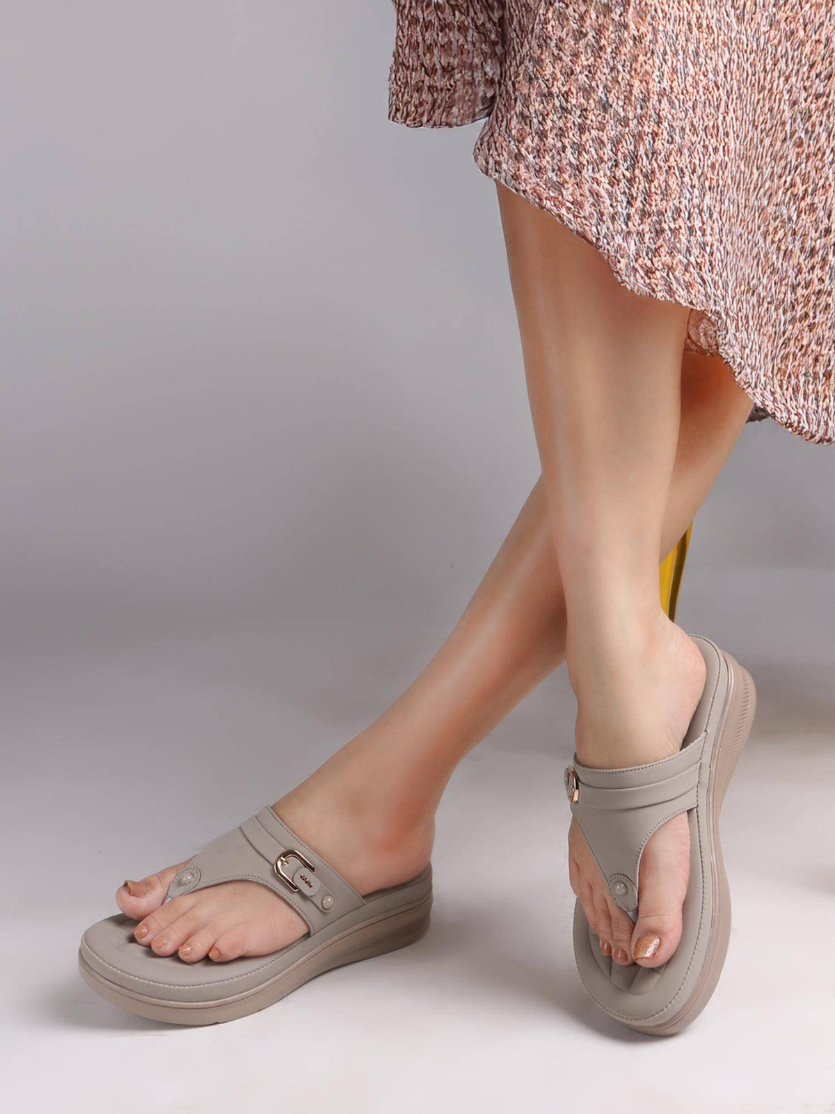 Womens Beige Toe Ring Design Platform Slip On Sandal Heels | H78 - view 21