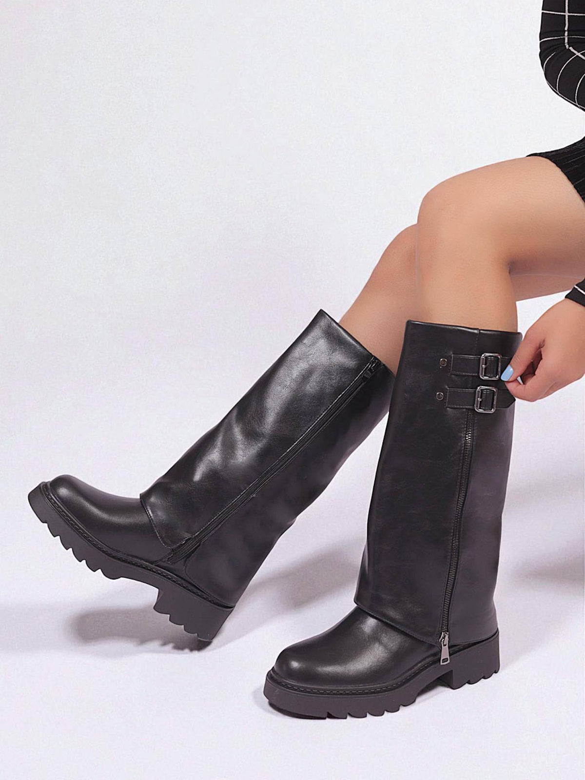 Black Solid Casual Boots | BT61 - view 1