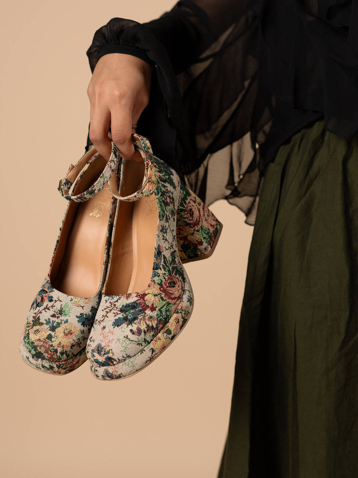 Women Bara's Floral Tapestry Round Toe Platform Heels | H78 - view 5