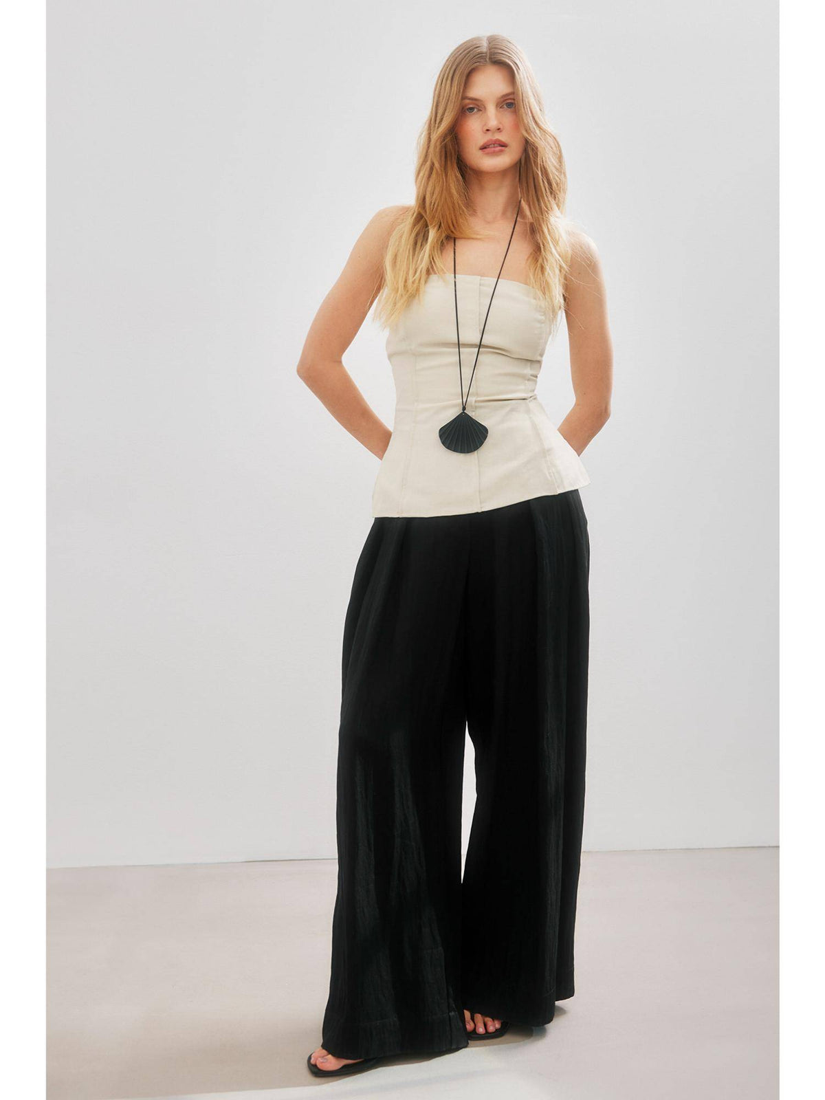 Beige Linen Lyocell Blend Seam Detail Hourglass Top | TT90 - view 1