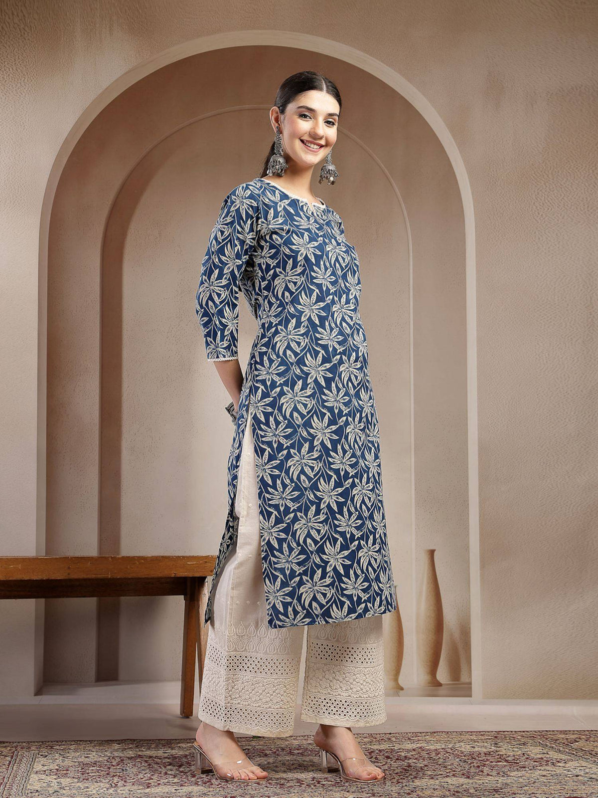 Women's Blue Floral Printed Cotton Straight Kurta | FY93 - view 3