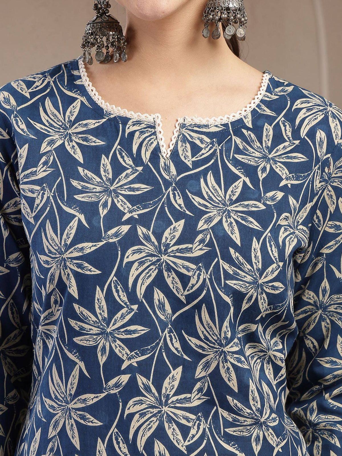 Women's Blue Floral Printed Cotton Straight Kurta | KDG - view 4