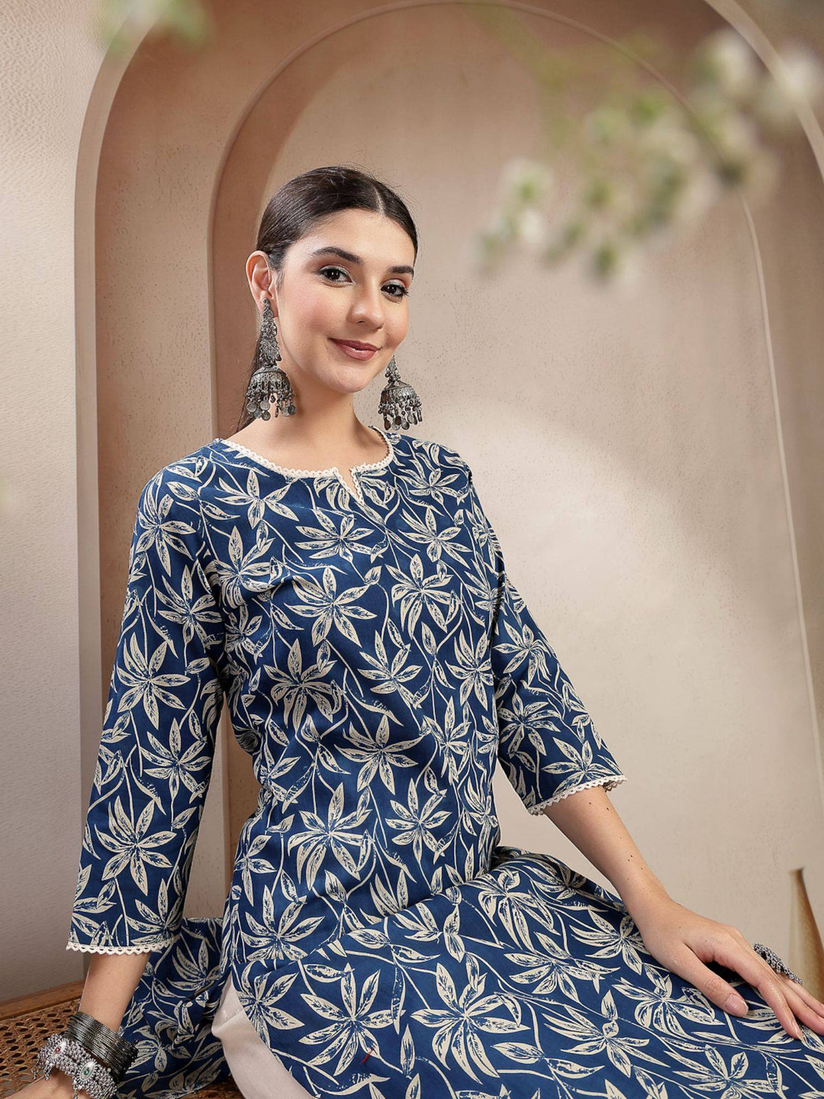 Women's Blue Floral Printed Cotton Straight Kurta | KDG - view 5