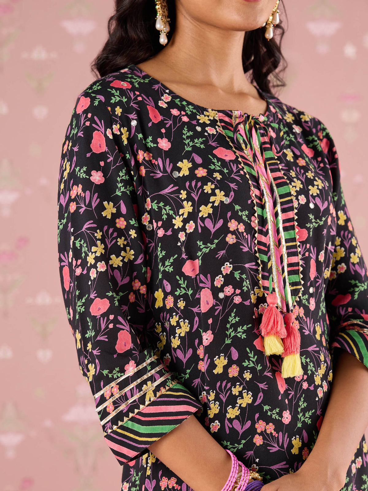 Black Garden Groove Embroidered Kurta LIKKUR206 | FY93 - view 2