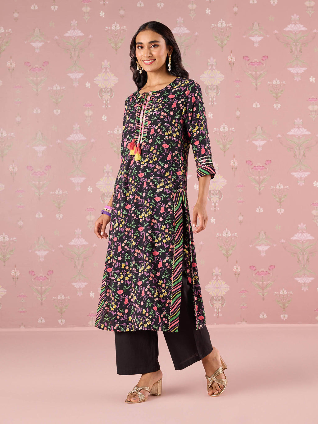 Black Garden Groove Embroidered Kurta LIKKUR206 | KDG - view 3