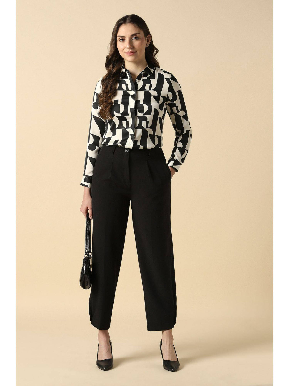 Women Black Print Long Sleeves Shirt | S67 - view 2