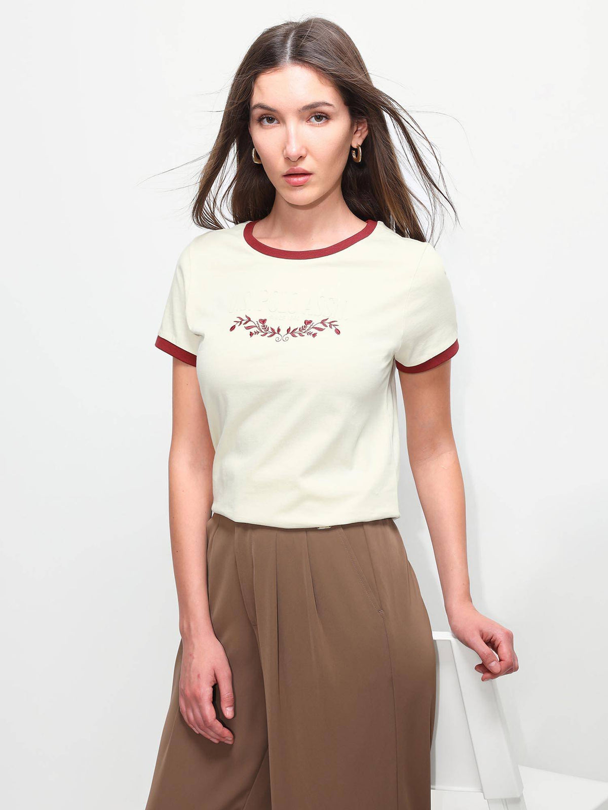 Sequin Logo Crew Neck T-t-shirt | U89 - view 43