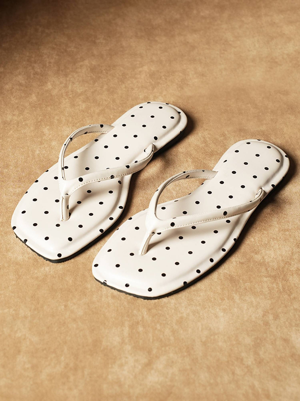Annistons Black Polka Flats for Women | F61 - view 14