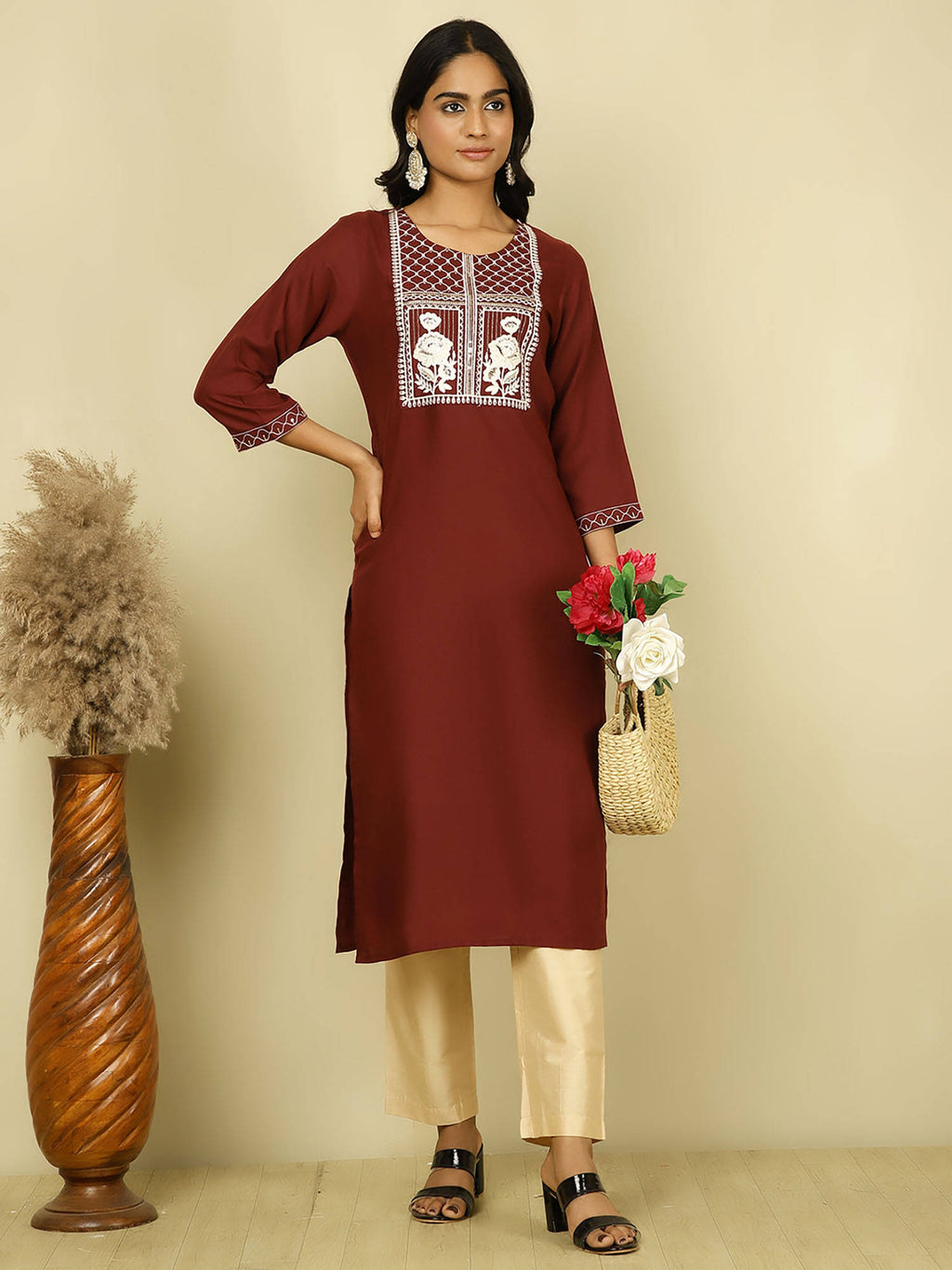 Maroon Embroidered Comfortable Fit Kurta | FY93 - view 1