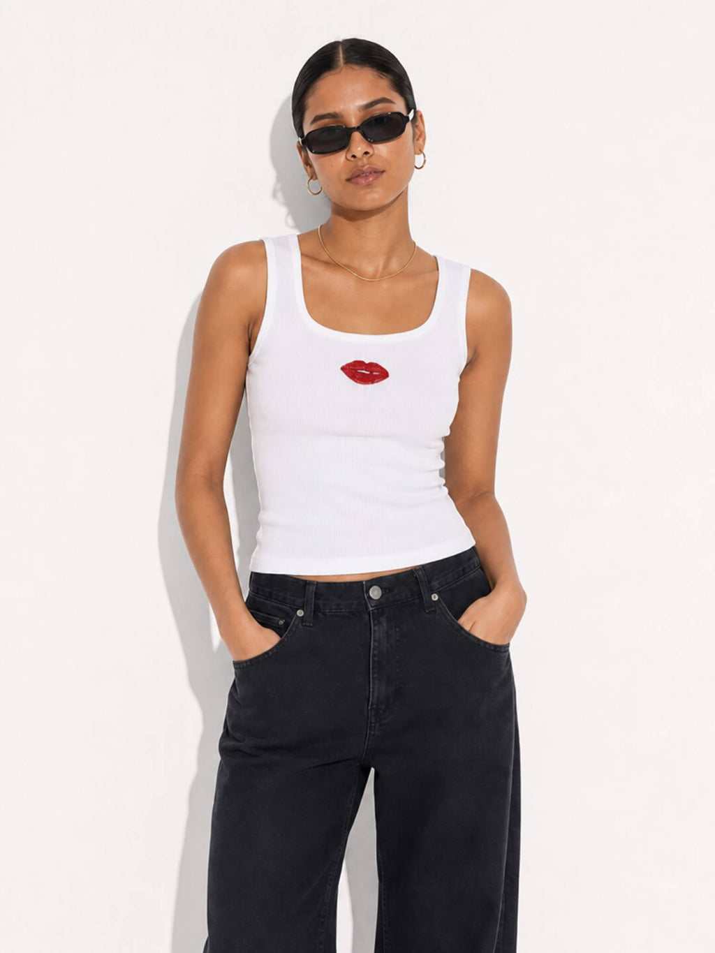 Lips Embellished Ribbed Tank Top | TT98 - view 2