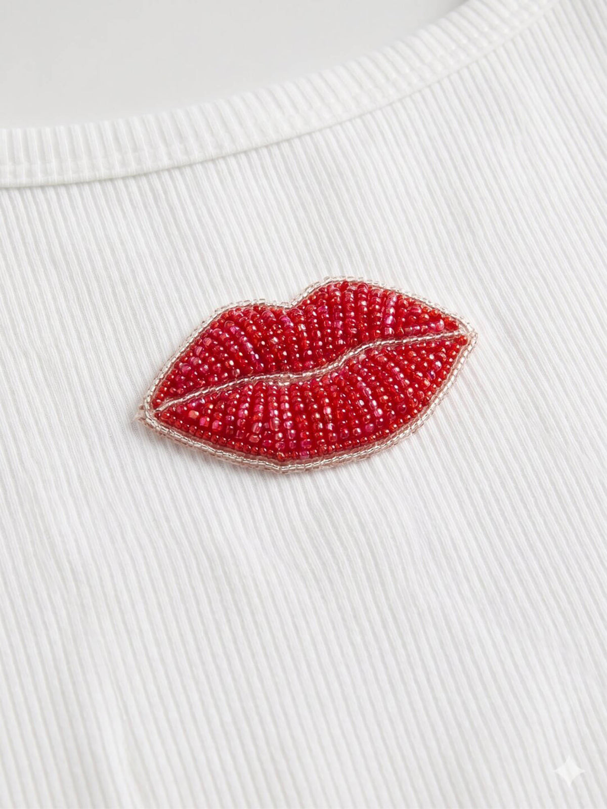 Lips Embellished Ribbed Tank Top | TT98 - view 5